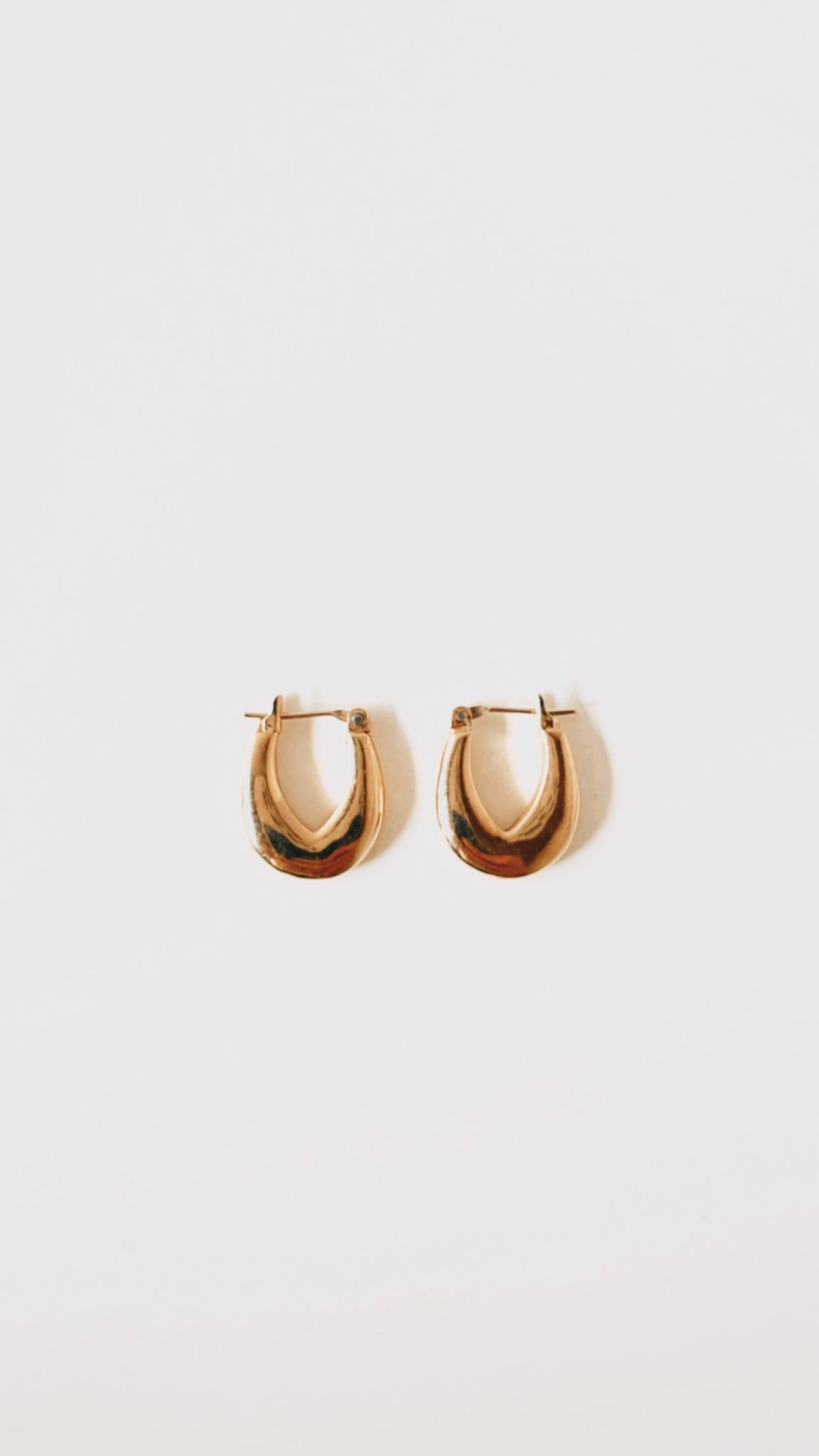 Gold V Hoops