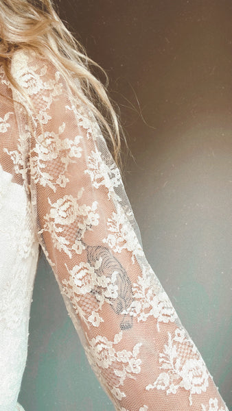 Vintage Structured Cream Lace Turtleneck