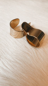 Curve earrings