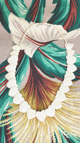 Vintage Ivory Hearts Necklace