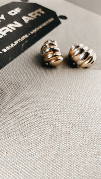 Vintage Gold Wave Hoop Earrings