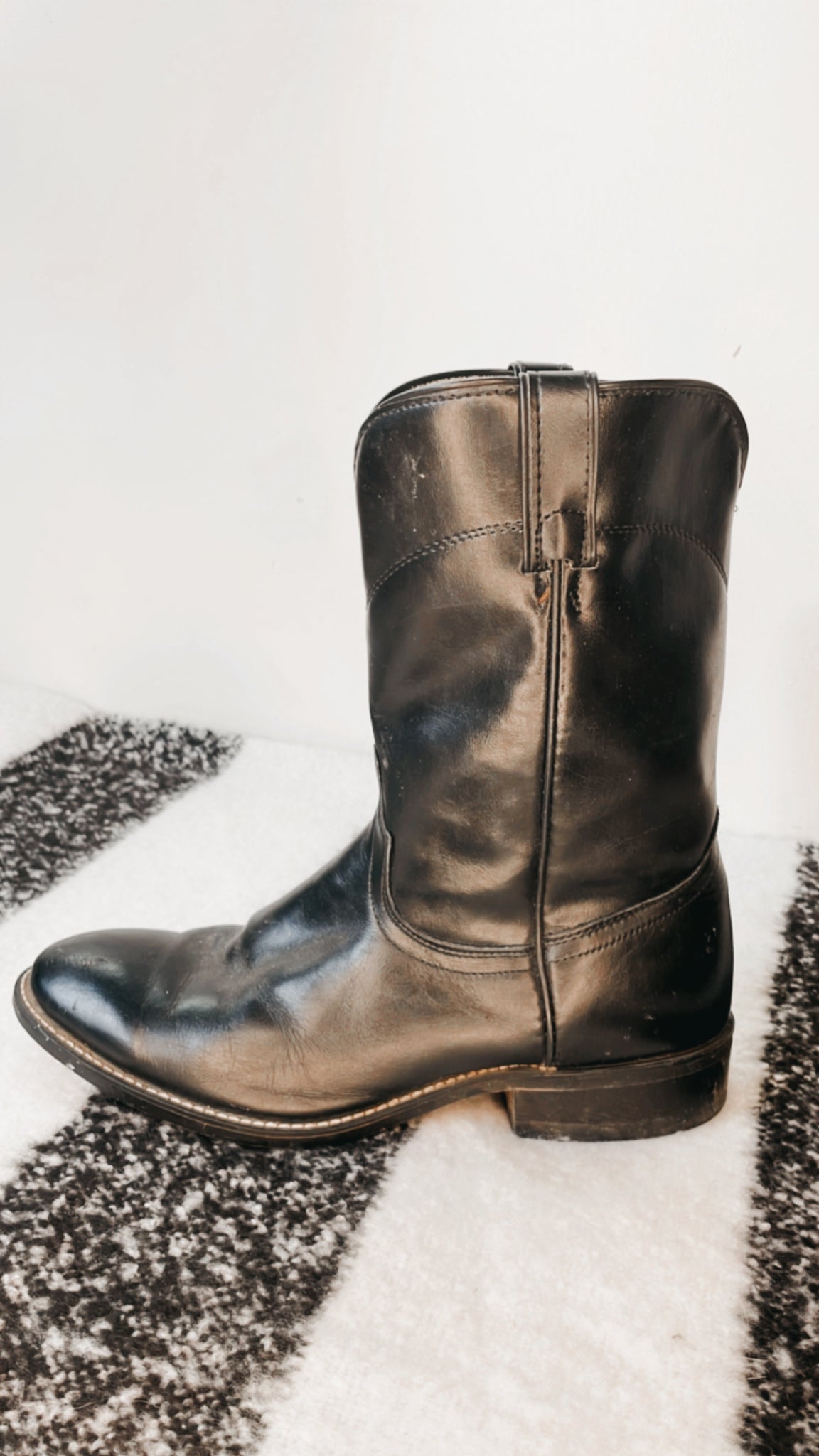 Vintage Laredo Black Leather Cowboy Boots 9.5EE