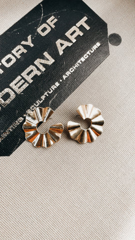 Vintage gold starburst earrings