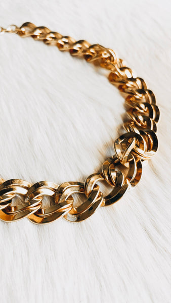 Gold chain necklace