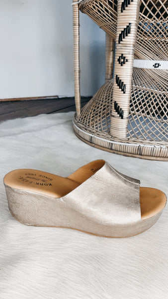 Kork-Ease Metallic Platforms