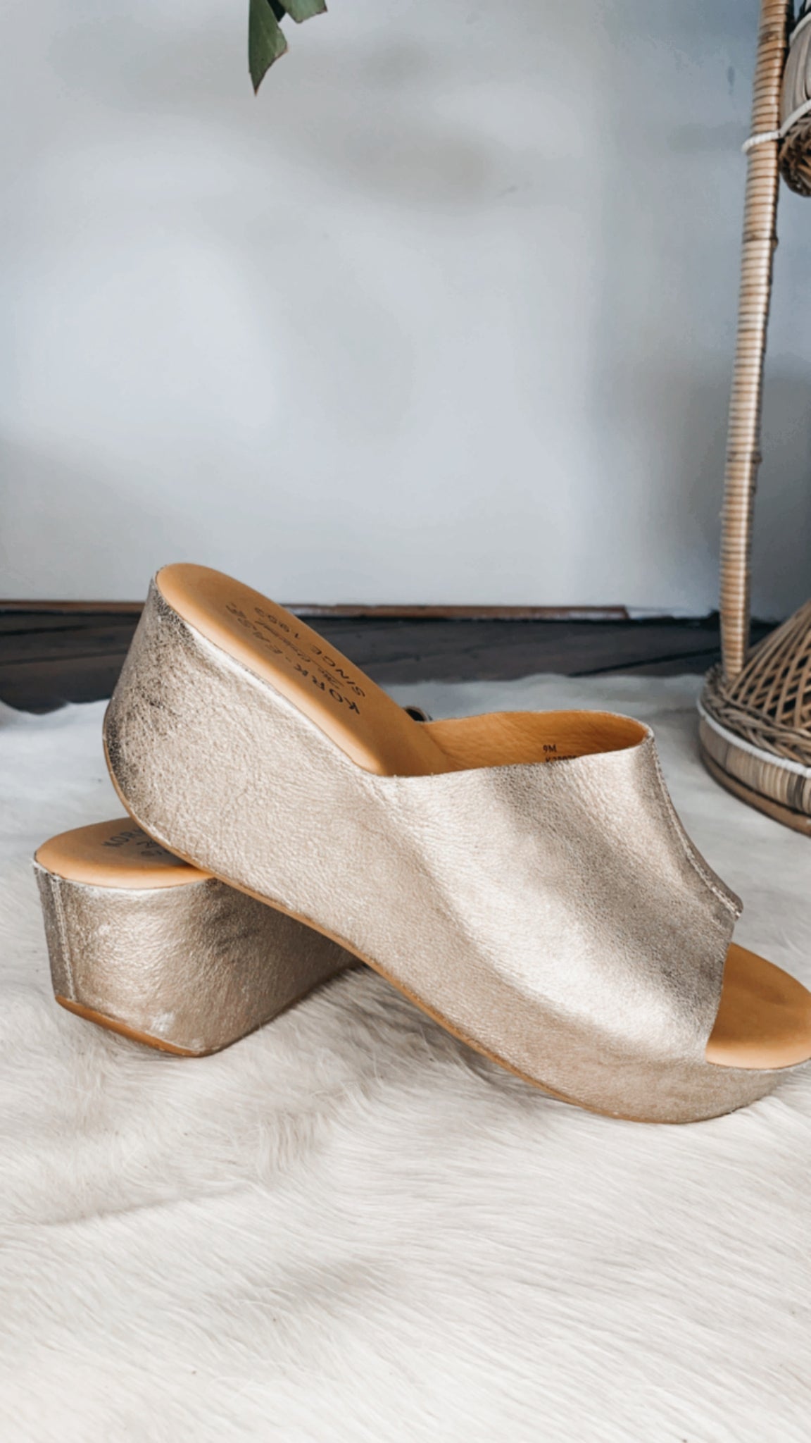 Kork-Ease Metallic Platforms