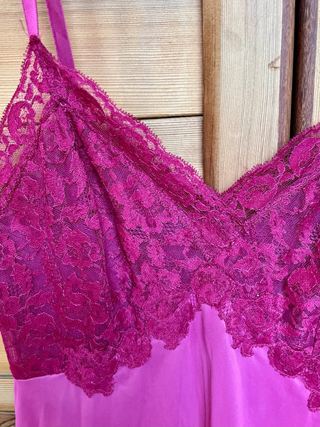 Vintage Raspberry Lace Slip 32