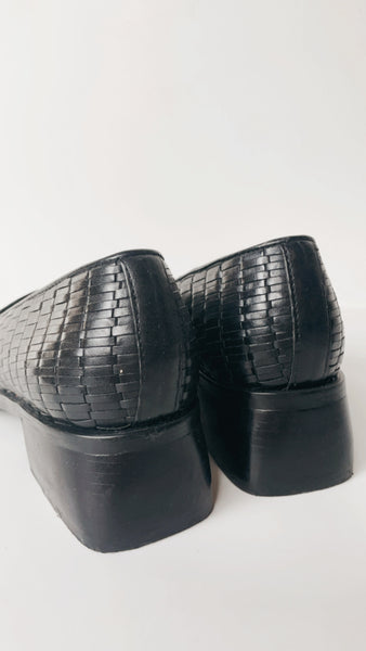 Vintage black leather woven heels 8