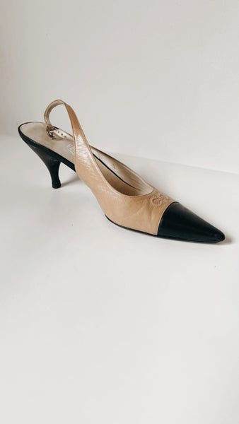 Ferragamo pointed heels 8.5