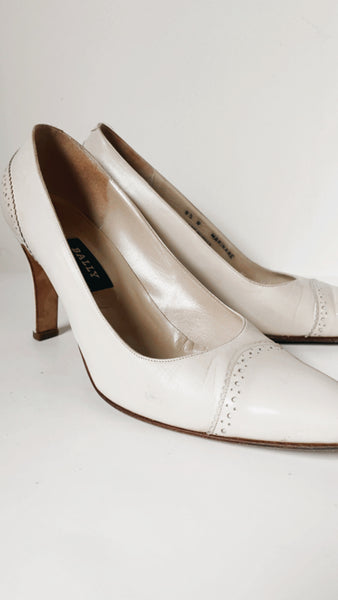 Vintage ‘Bally’ cream patent heels 8.5