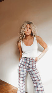 ‘Ellen Tracy’ knit white tank top